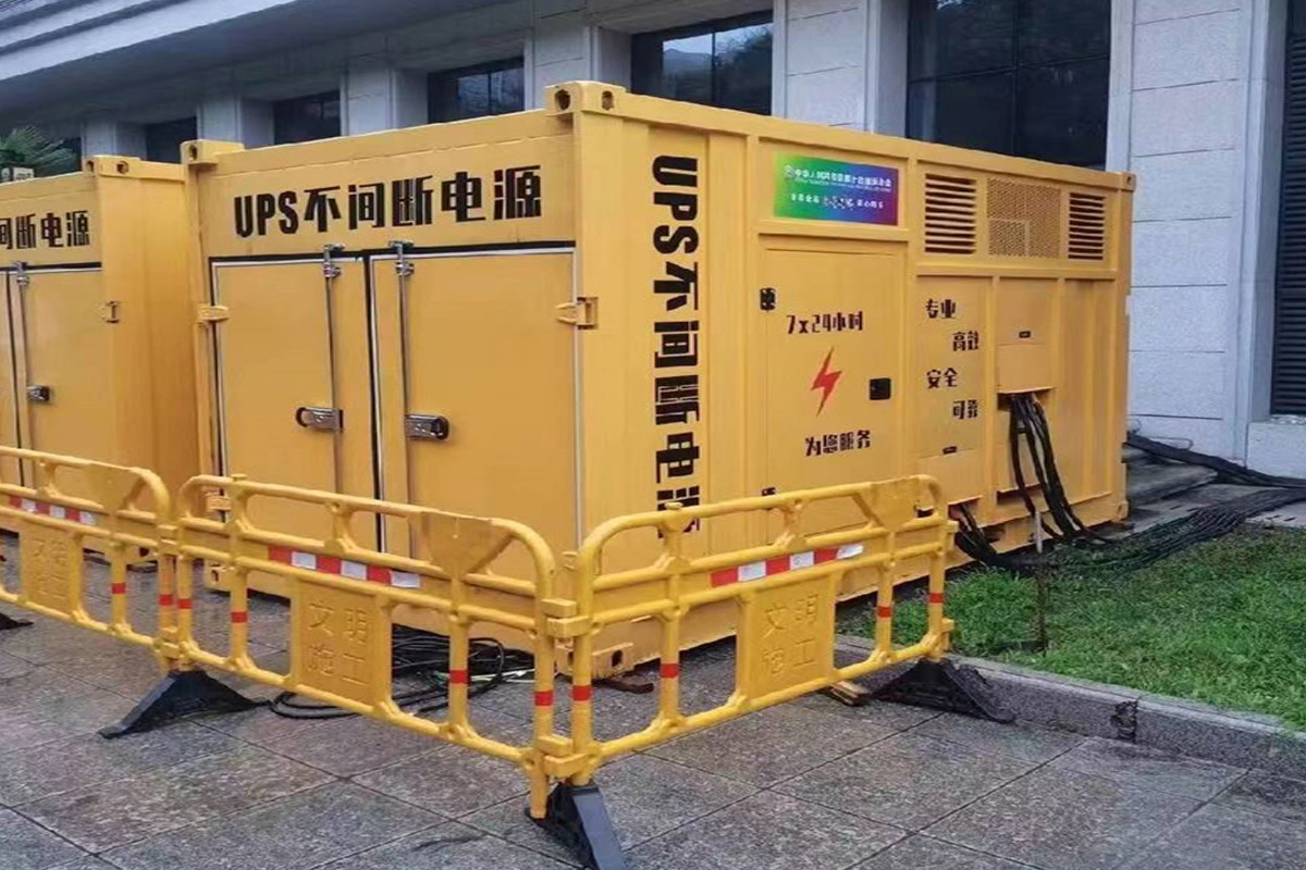 人民路街道发电机租赁施工现场